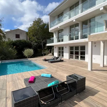 فيلة Aux Issambres Seaview لي إيسامبر